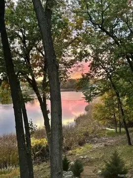 Bloomfield Hills Lakefront Lot