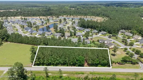 Land in Bolivia, North Carolina