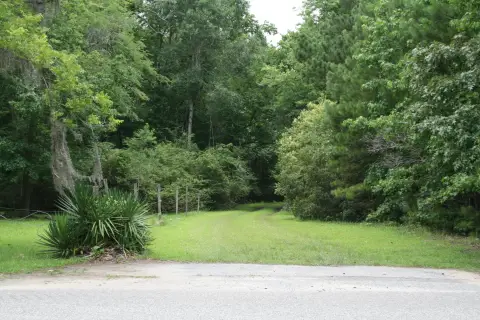 Secluded Lot Near Lake