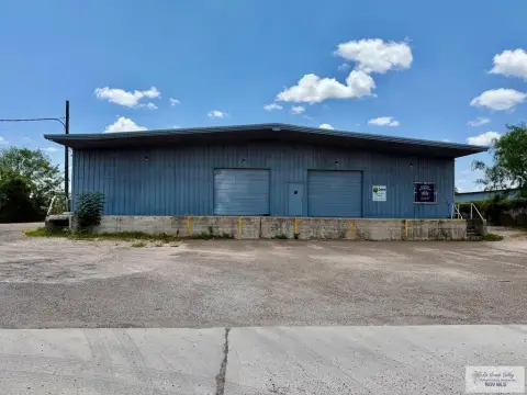 Warehouse with Loading Docks