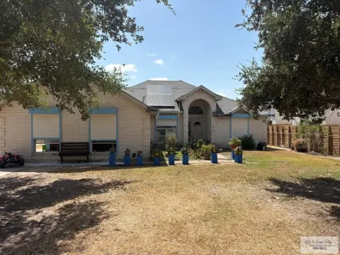 Duplex with Additional Unfinished Unit