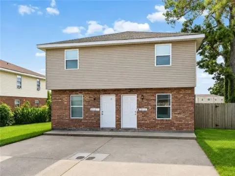 Duplex with Driveway Parking