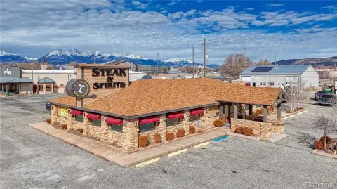 Restaurant and Bar with Kitchen