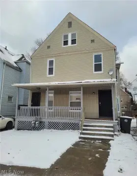 Renovated Duplex Near Downtown Cleveland