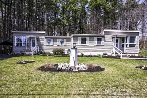 Charming Coastal Duplex in Saco
