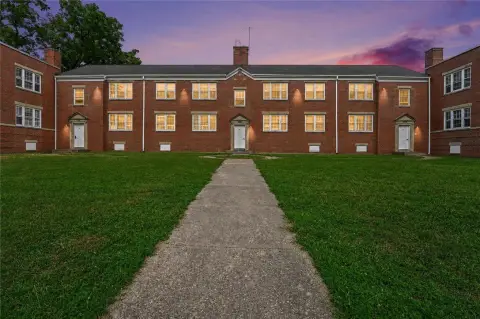 Brick 18-Unit Apartment Building
