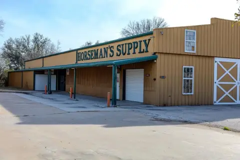 Weatherford Retail on 7+ Acres