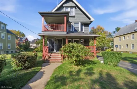 Two-Unit Duplex with Third-Floor Space