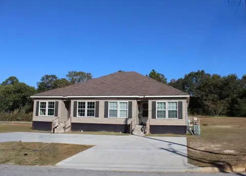 Income-Producing Triplex in Dothan, AL