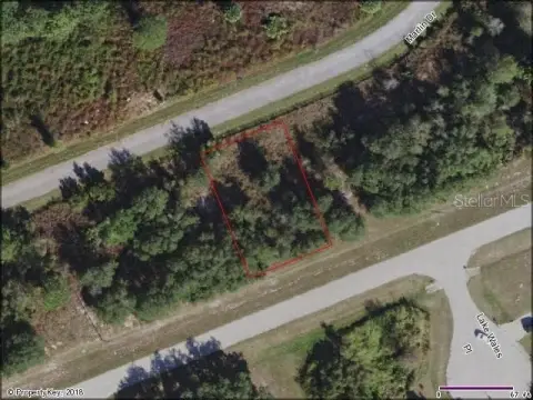 Residential Land in Poinciana, FL