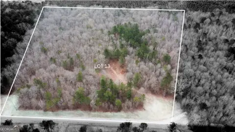 Residential Land in Barnesville, GA