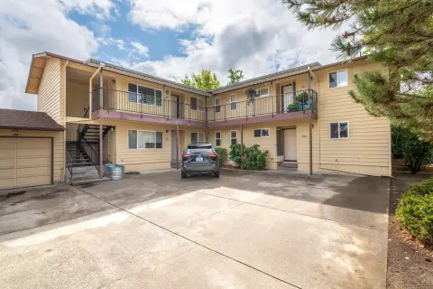 Grants Pass Fourplex Investment Opportunity