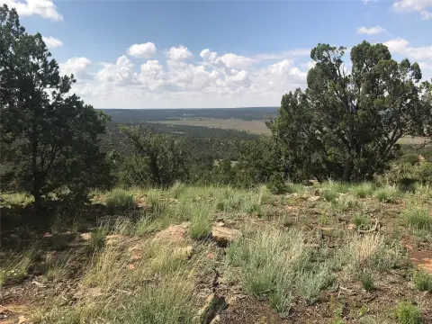 Land on Glorieta Mesa