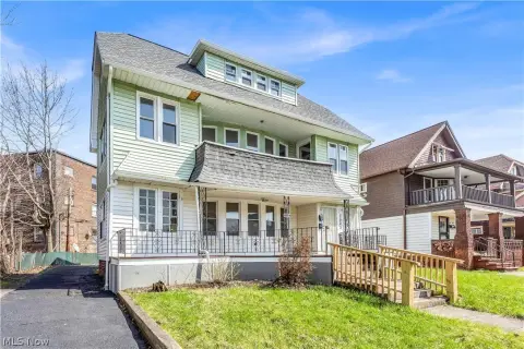 Renovated Duplex in East Cleveland