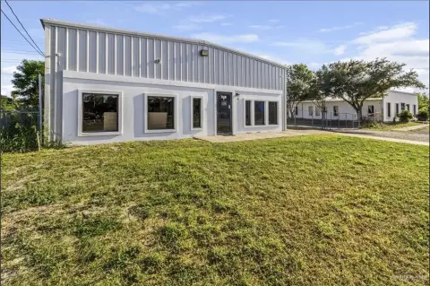 Flex Space with Office and Warehouse