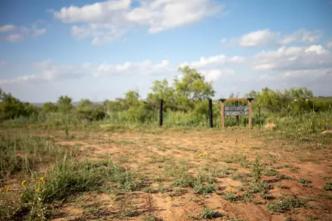 Amarillo Land with Valley View