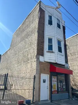 Triplex With Daycare Income