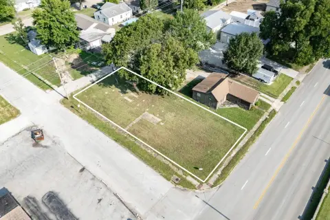 Independence, KS Vacant Corner Lot