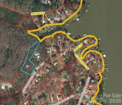 Wooded Lake-Community Homesite