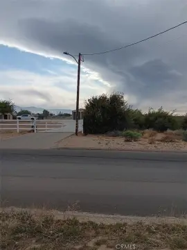 Phelan Land with Panoramic Views