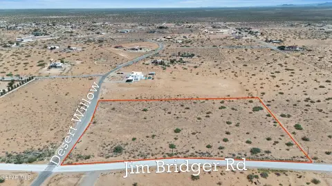 Spacious 6-Acre Corner Lot