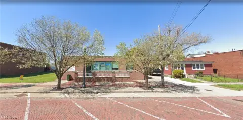 Commercial Building in Fairport Harbor