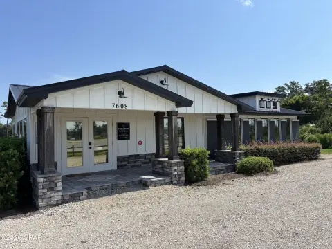 Office Units with Shared Amenities