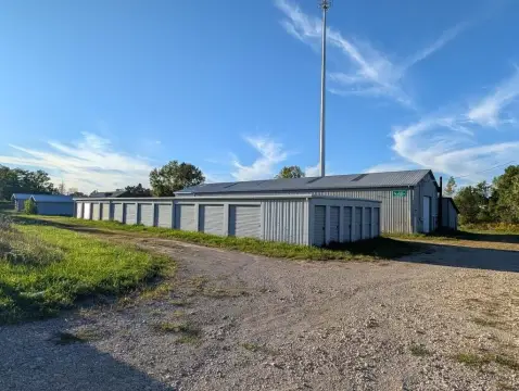 Self-Storage Facility With Barn