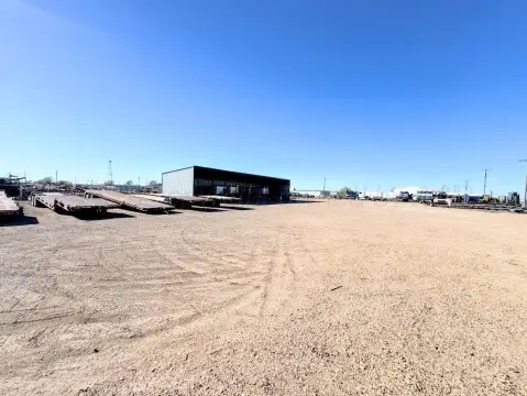 Versatile Industrial/Commercial Yard For Sale