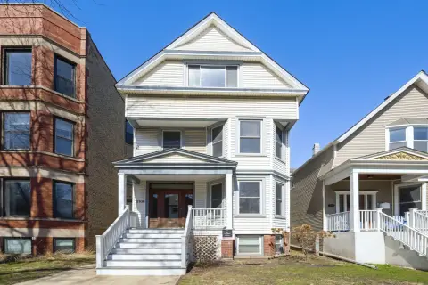 Roscoe Village Multi-Unit Building