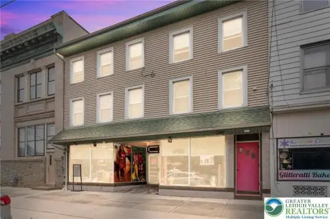 Turnkey Retail Space on Front Street
