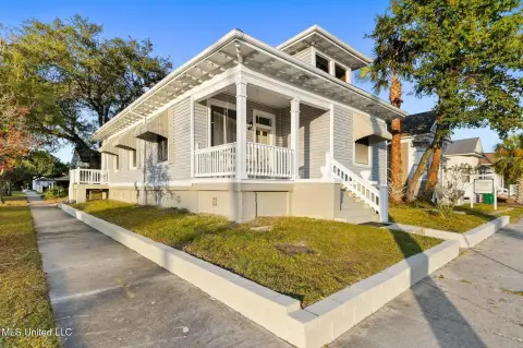 Gulfport Live-Work Commercial Cottage