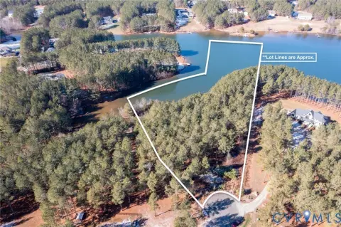 Lakefront Estate Homesite Opportunity