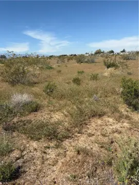 Commercial Lot in Central Hesperia