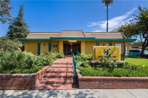 Single-Family Residence For Sale