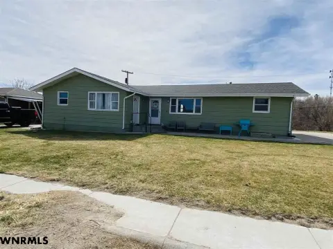 Gering Duplex with Rental History