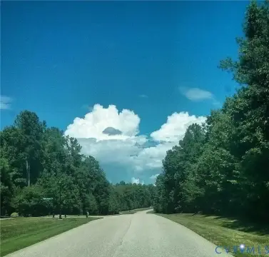 Wooded Homesite in Chesdin Landing