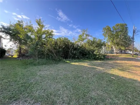 Waterfront Land with Canal Frontage