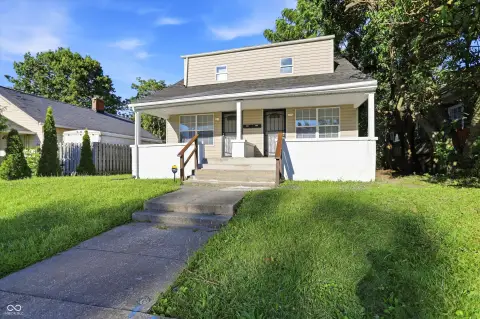 Renovated Duplex with Immediate Move-In