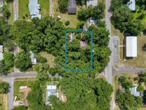 Residential Land Lot in DeFuniak Springs