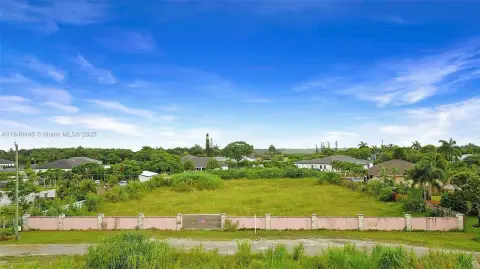 Homestead Residential Lot For Sale