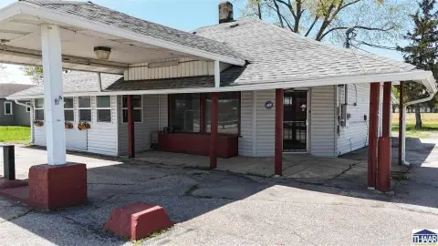 Historic Sandcut Grocery Retail Opportunity