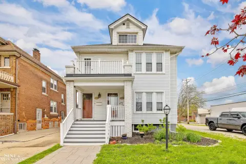 Grosse Pointe Park Multifamily Property