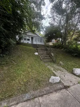Indianapolis Duplex with Outdoor Potential