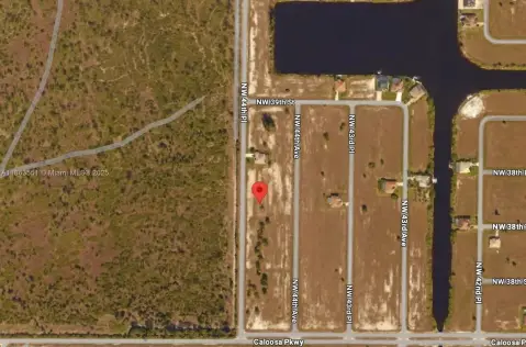 Residential Lot in Cape Coral