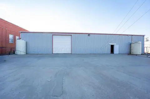 Amarillo Warehouse with Business Assets