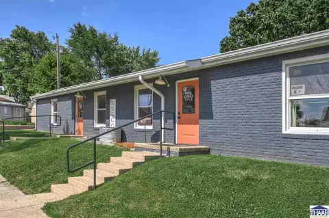 Versatile Commercial Space with Yard