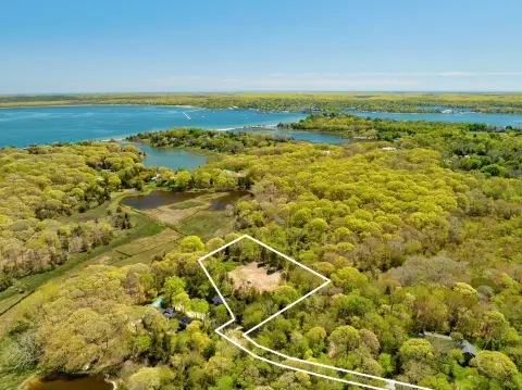 Secluded Sag Harbor Vacant Land