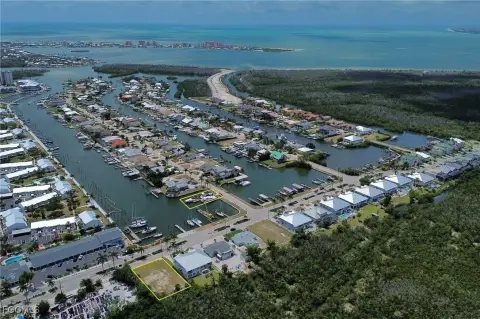 Waterfront Lot in Siesta Isles