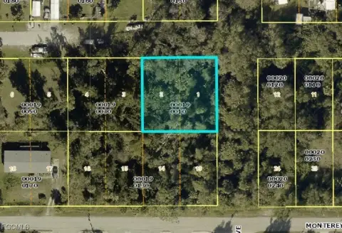Residential Lot in North Fort Myers
